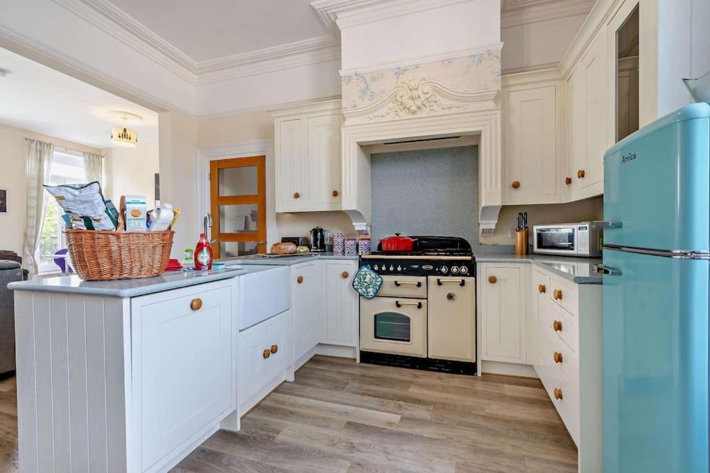 Villa Dizzy Heights Swanage Sleeps 10 With Amazing Views Esterno foto