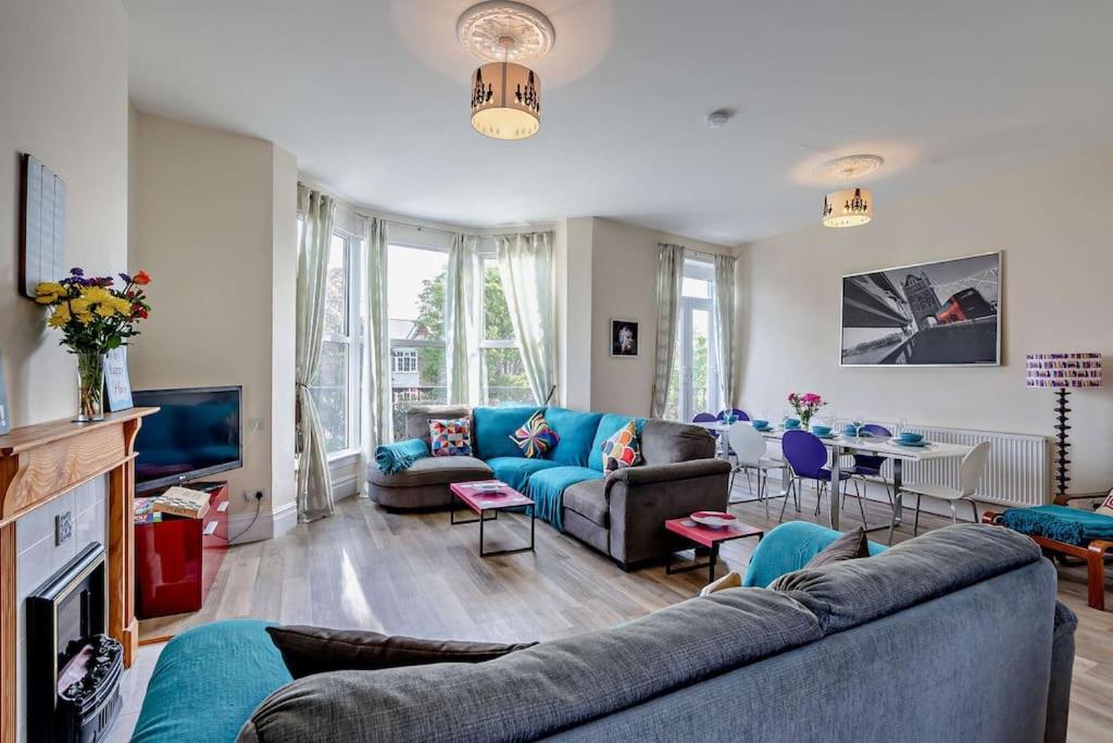 Villa Dizzy Heights Swanage Sleeps 10 With Amazing Views Esterno foto